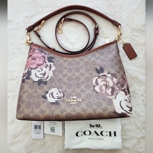 ❤️Coach Signature Floral Shoulder Bag in Brown and Pink